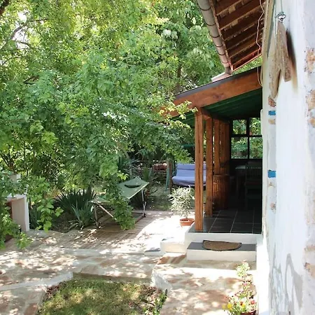 Rustic House Prima Priori بيت للعطل