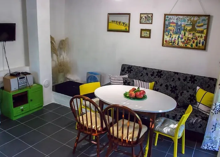 Rustic House Prima Priori Vaklino