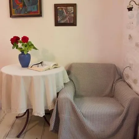 Rustic House Prima Priori *